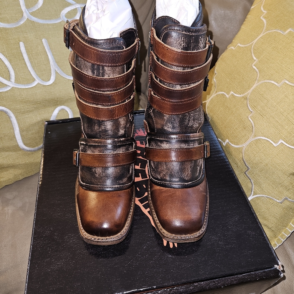 Freebird Darlin Cognac Size 8